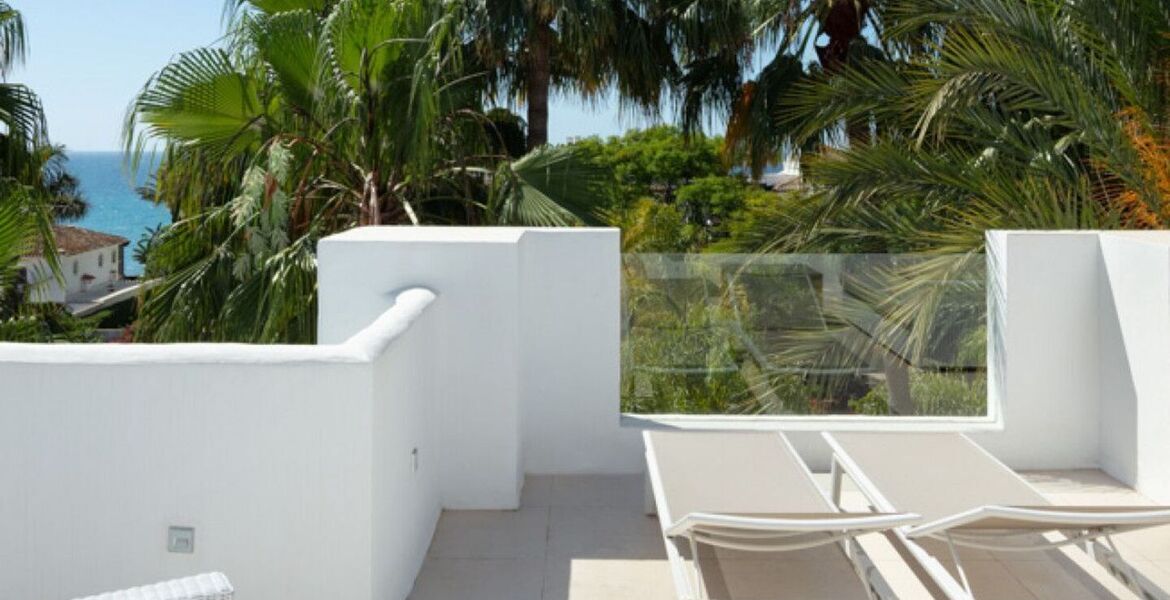 Penthouse duplex for rental in Marina Puente Romano Hotel