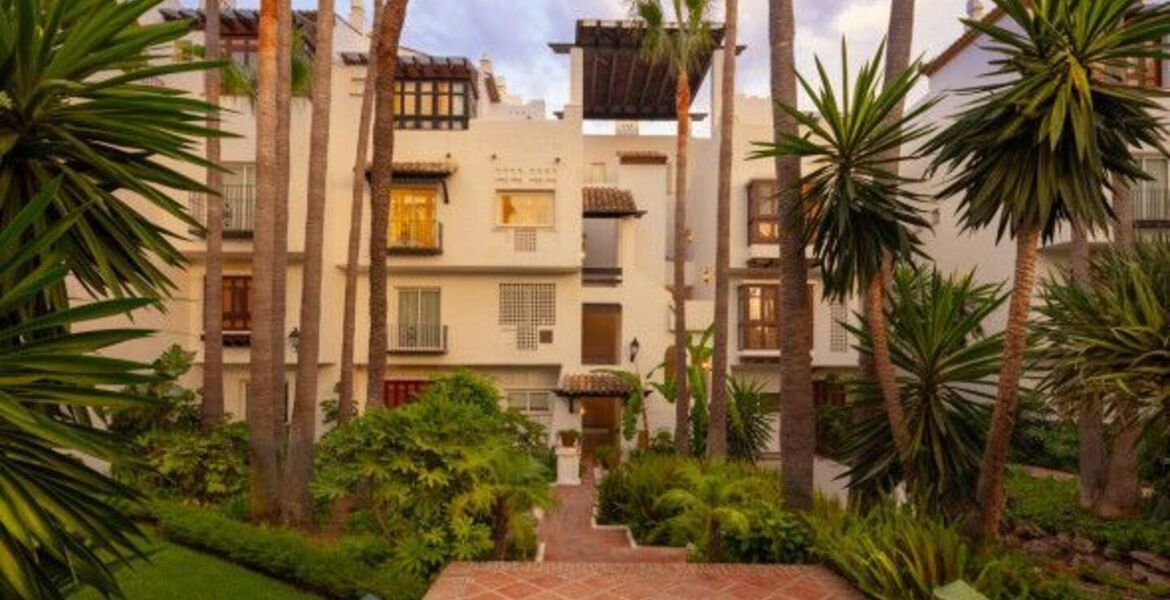 Penthouse duplex for rental in Marina Puente Romano Hotel