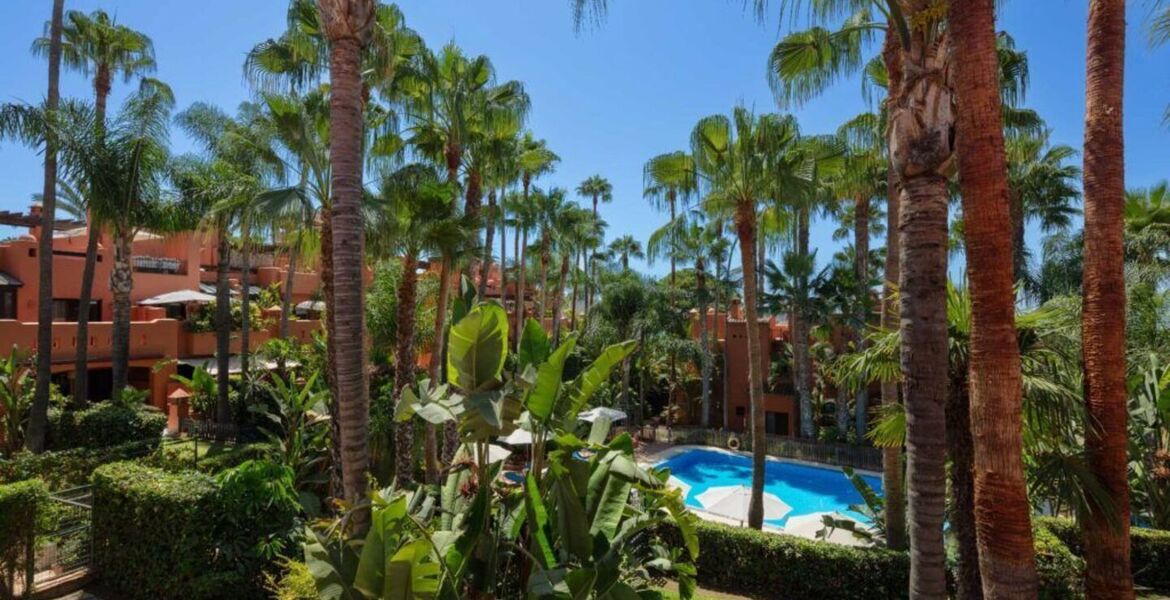 Townhouse for rent in Puente Romano