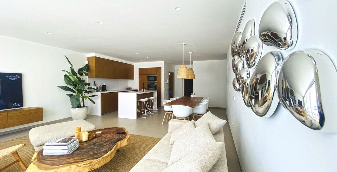 Luxury 3-Bedroom Apartment in Marina Puente Romano, Marbella