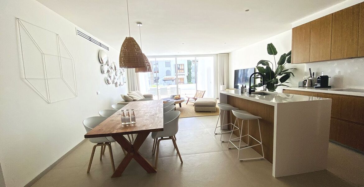 Luxury 3-Bedroom Apartment in Marina Puente Romano, Marbella