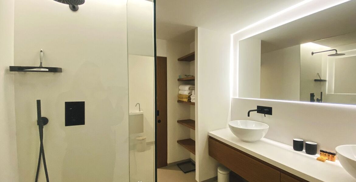 Luxury 3-Bedroom Apartment in Marina Puente Romano, Marbella