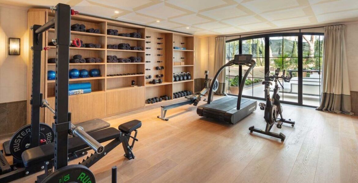 Luxury Villa for rent in Golden Mile
