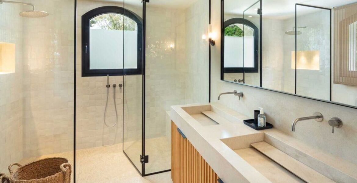 Luxury Villa for rent in Golden Mile