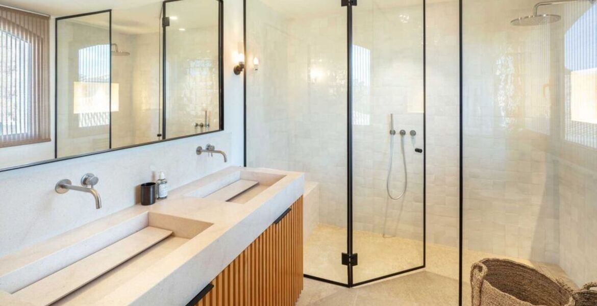 Luxury Villa for rent in Golden Mile