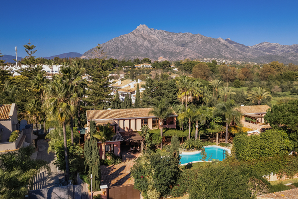 LUXURY VILLA IN MARBELLA  