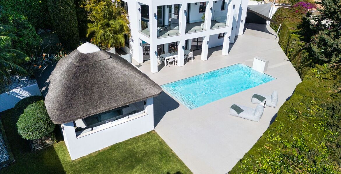 Villa for rent in Puerto Banus