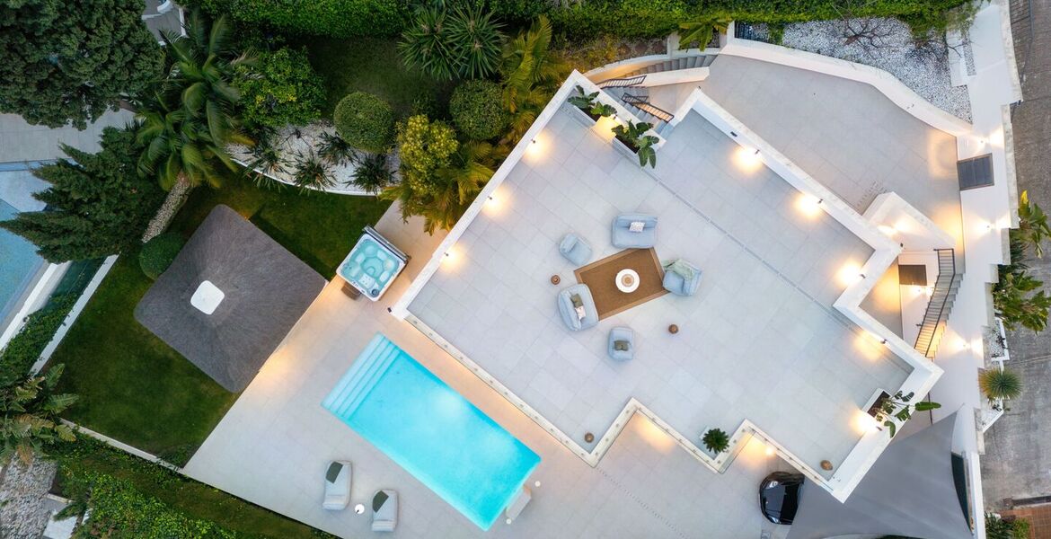 Villa for rent in Puerto Banus