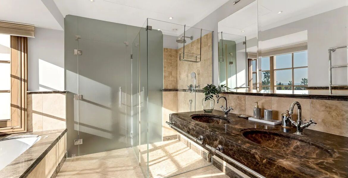 Villa for rent in Golden Mile Marbella La Carolina