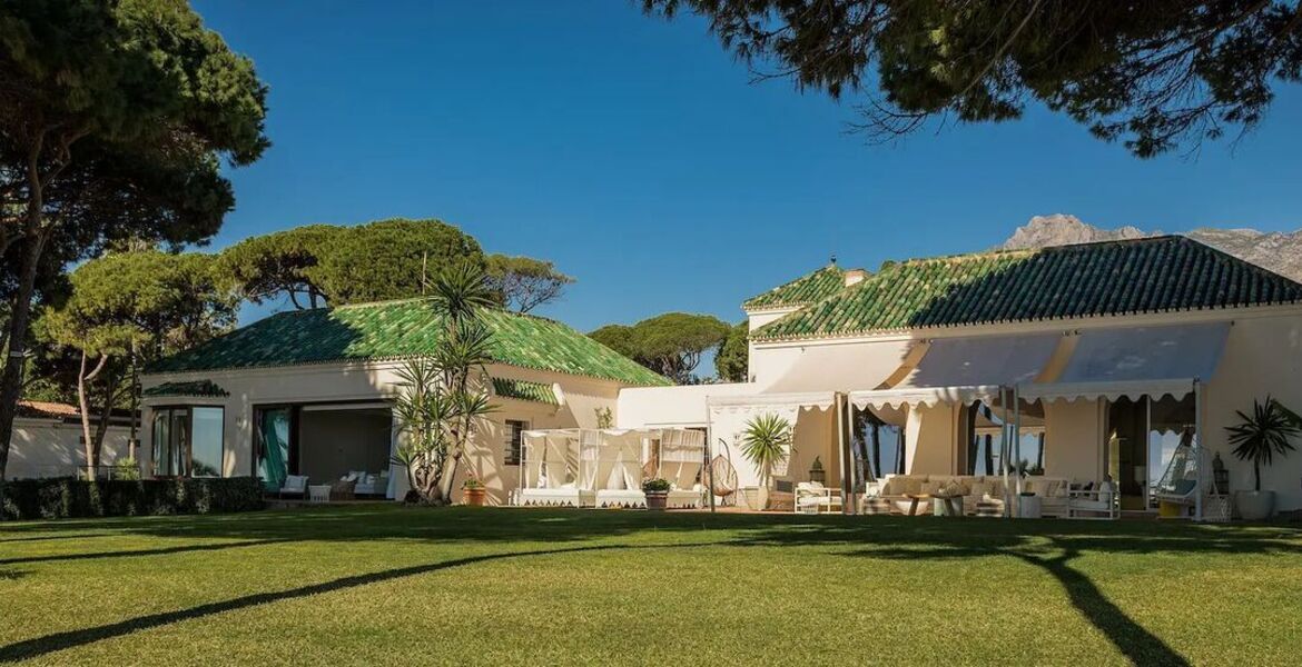 Beachfront Villa on Marbella's Golden Mile