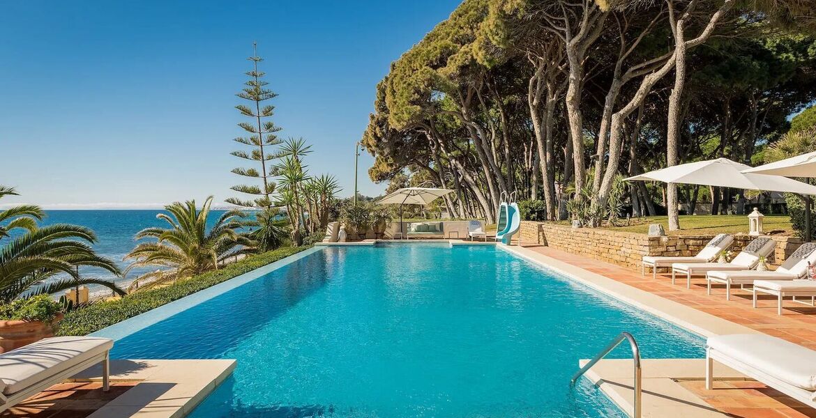 Beachfront Villa on Marbella's Golden Mile