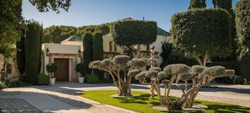Beachfront Villa on Marbella's Golden Mile