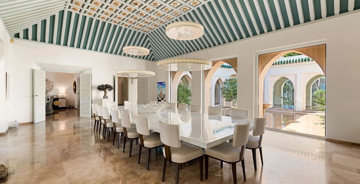 Beachfront Villa on Marbella's Golden Mile