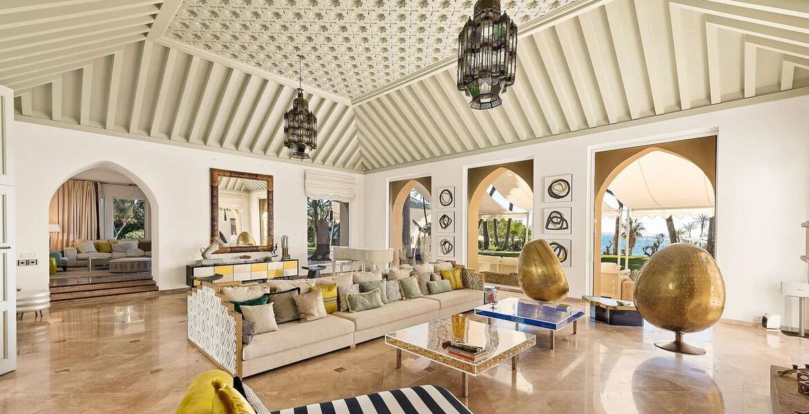 Beachfront Villa on Marbella's Golden Mile