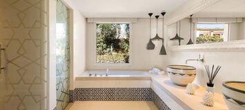 Beachfront Villa on Marbella's Golden Mile