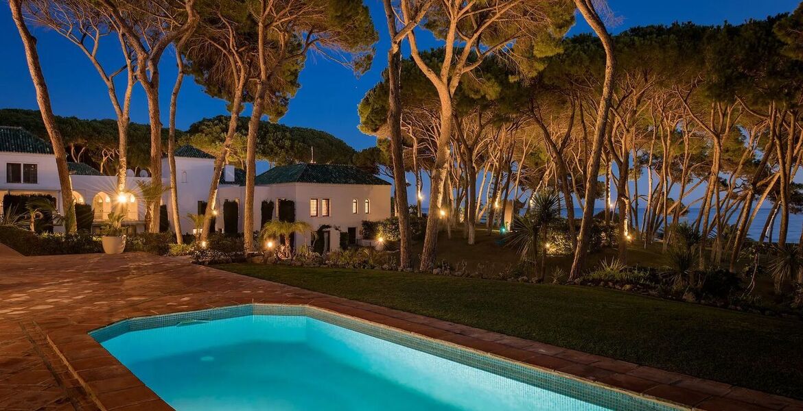 Beachfront Villa on Marbella's Golden Mile