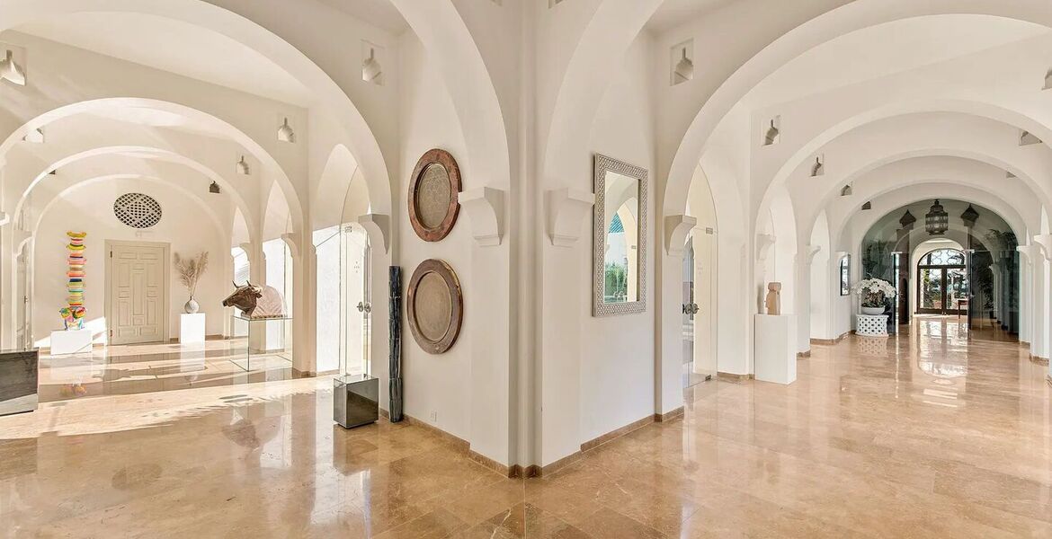 Beachfront Villa on Marbella's Golden Mile