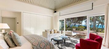 Beachfront Villa on Marbella's Golden Mile