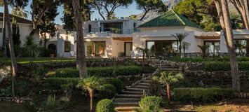 Beachfront Villa on Marbella's Golden Mile