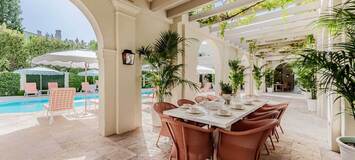 Villa in Golden Mile Puente Romano Marbella 