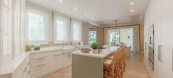 Villa in Golden Mile Puente Romano Marbella 