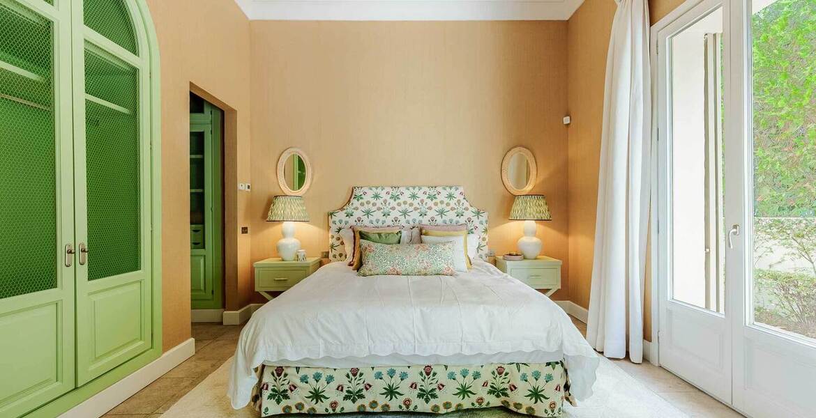 Villa in Golden Mile Puente Romano Marbella 