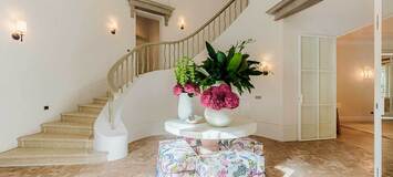 Villa in Golden Mile Puente Romano Marbella 