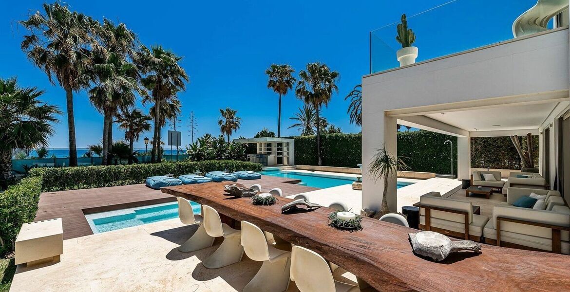 Villa en primera línea de playa en alquiler en la Milla de O