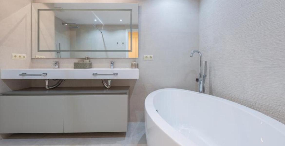 Magnificent Apartment to Rent in Marina Puente Romano