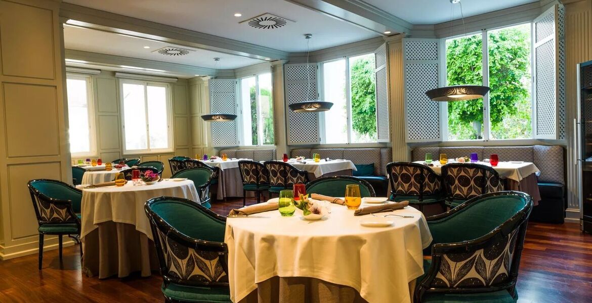 Palmyra Restaurant